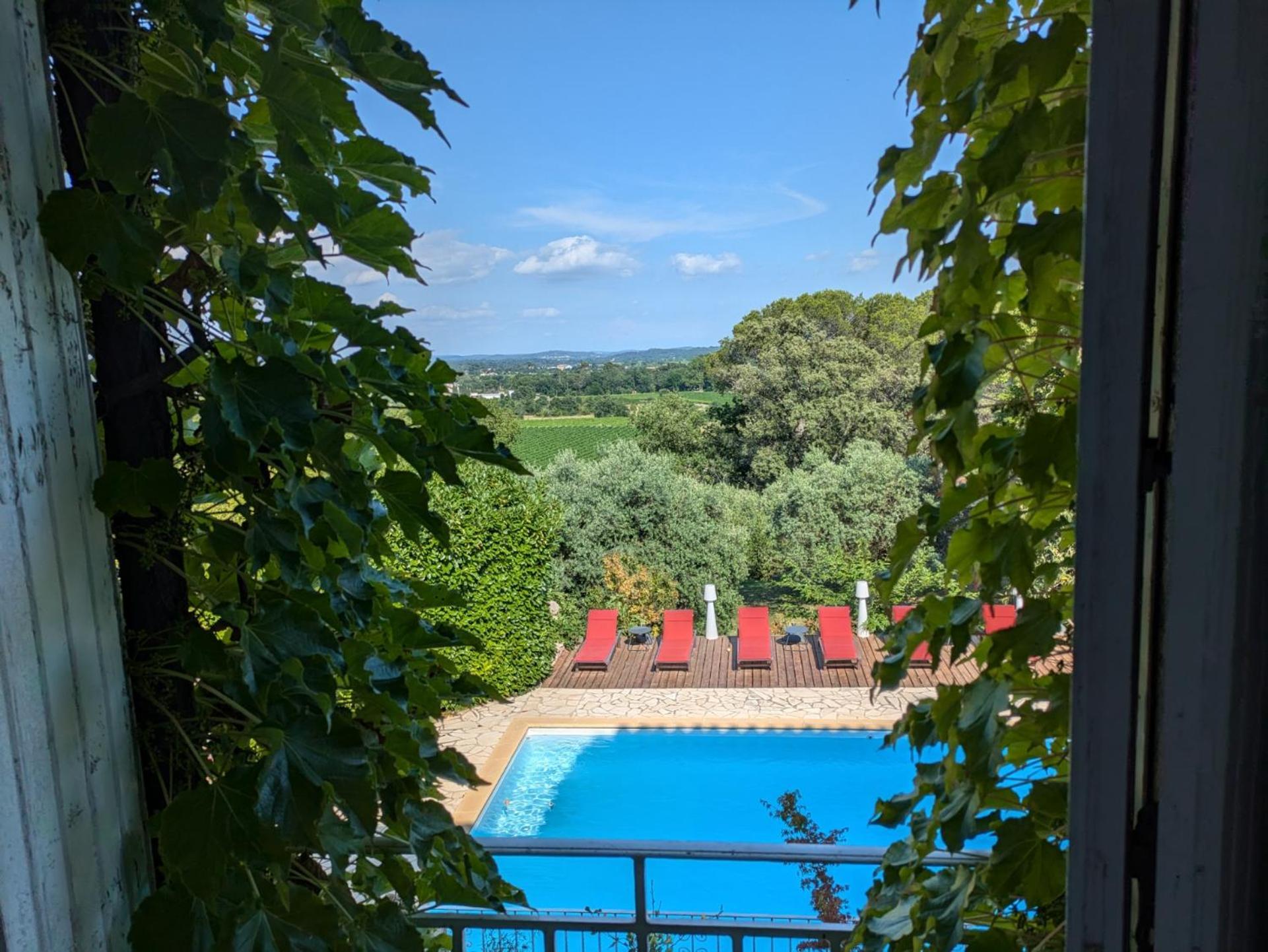 Le Domaine Du Soulier -Gite Et Chambres D'Hotes - La Maison Du Gardien Tornac Luaran gambar