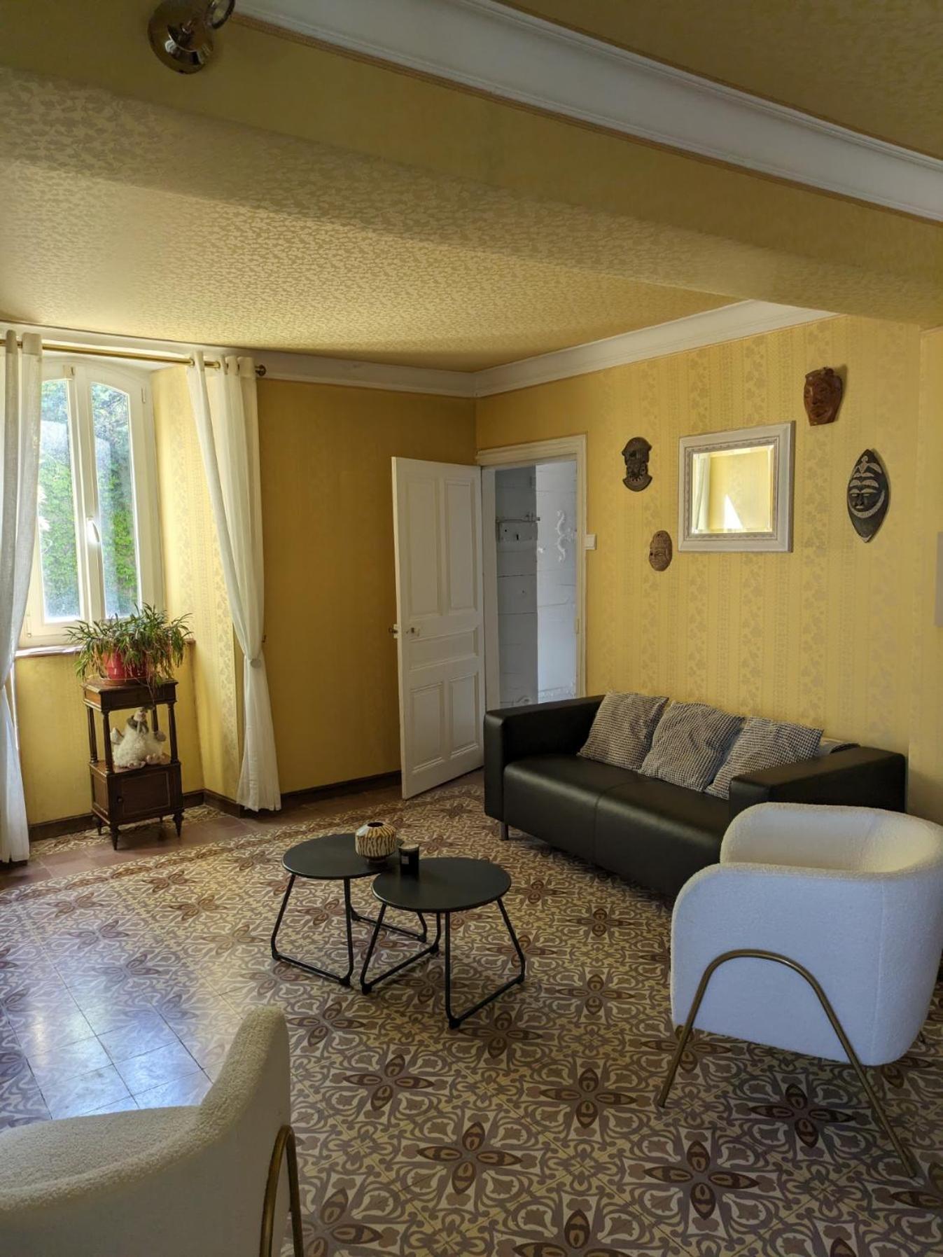 Le Domaine Du Soulier -Gite Et Chambres D'Hotes - La Maison Du Gardien Tornac Luaran gambar